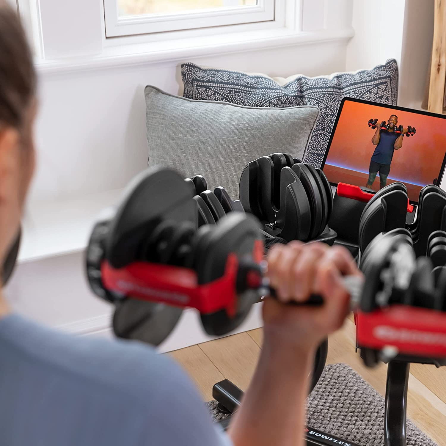 Bowflex SelectTech 552 Adjustable Dumbbells (Pair) and Stand Bundle