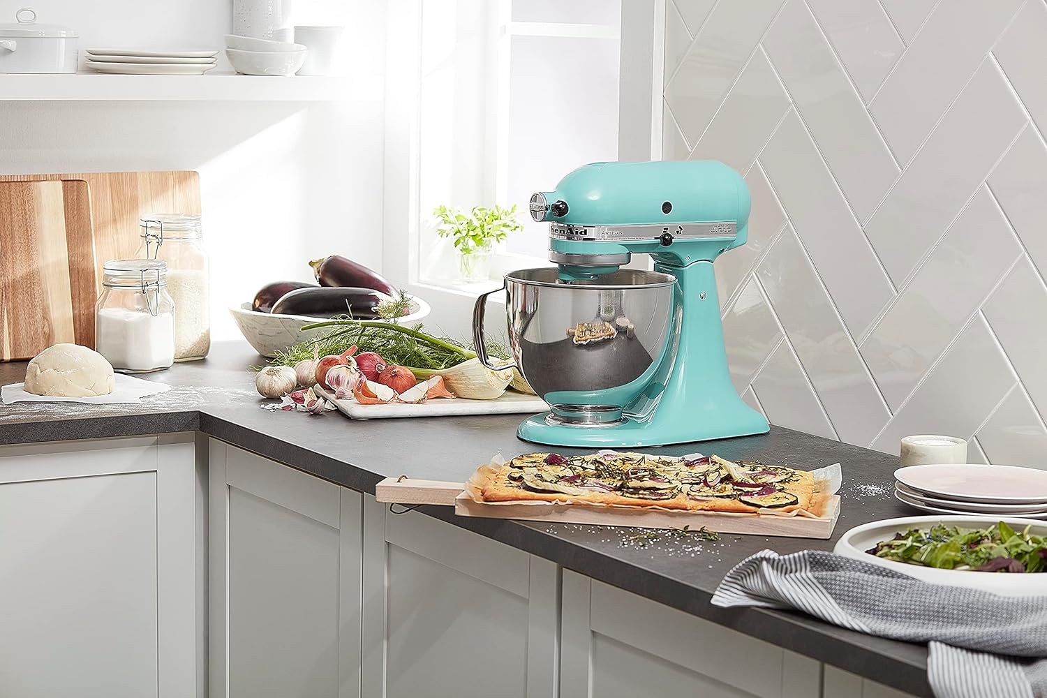 KitchenAid Artisan Series 5-Quart Tilt-Head Stand Mixer - KSM150PS, Milkshake
